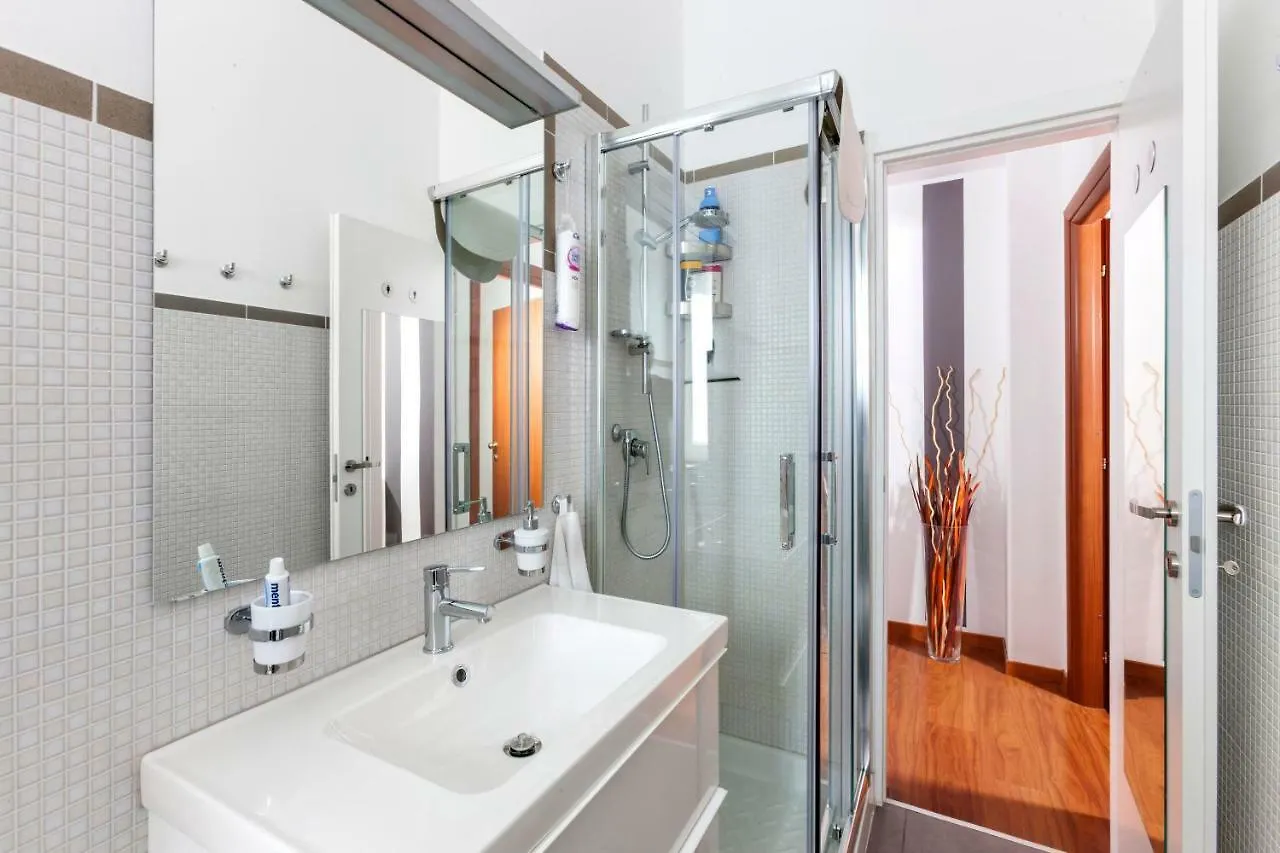 Ferienwohnung Bright House In Mailand